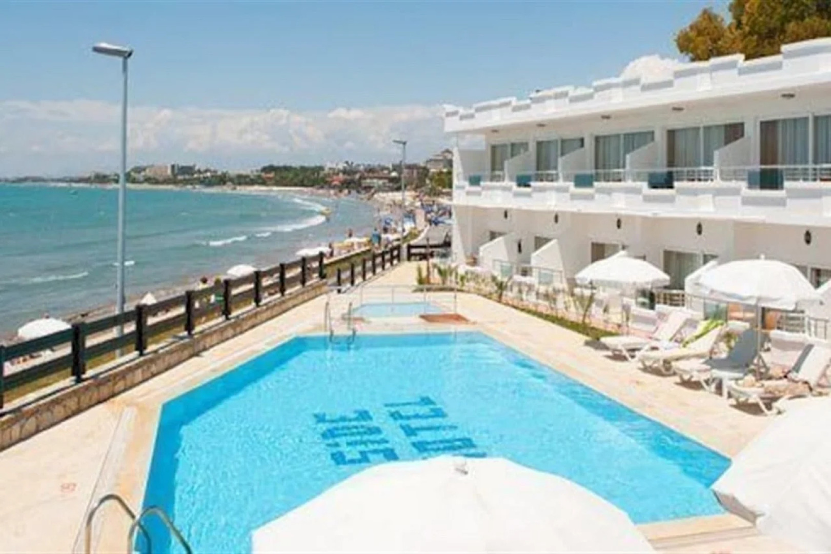 Side Beach Club Hotel