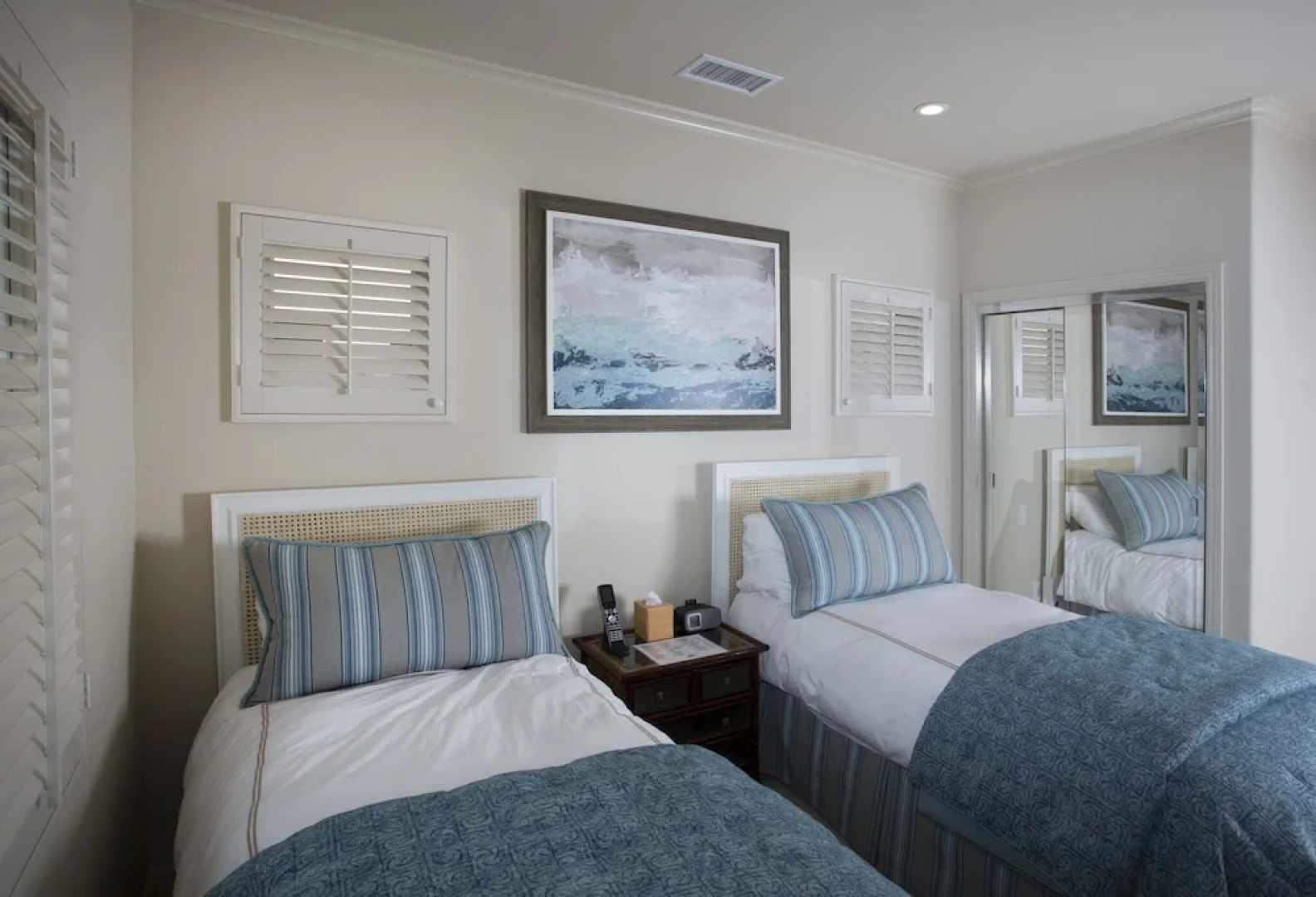 Sunset Cove Villas in Laguna Beach