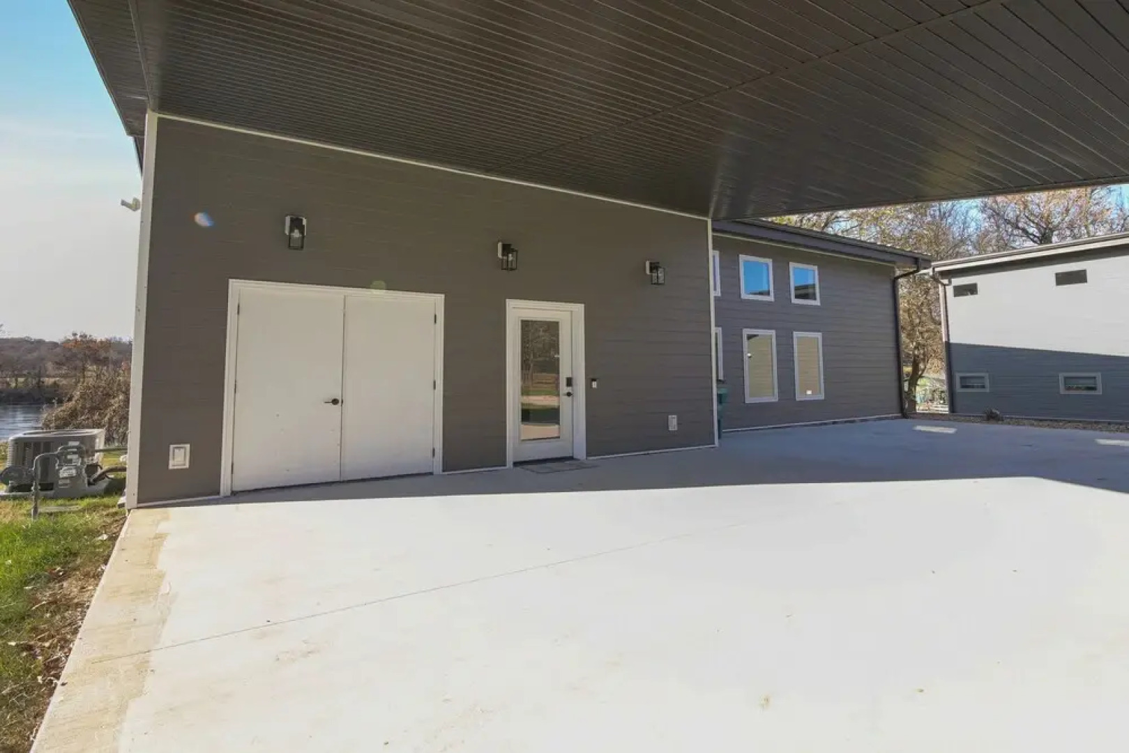 Bright Cotter Vacation Rental w/ White River Views