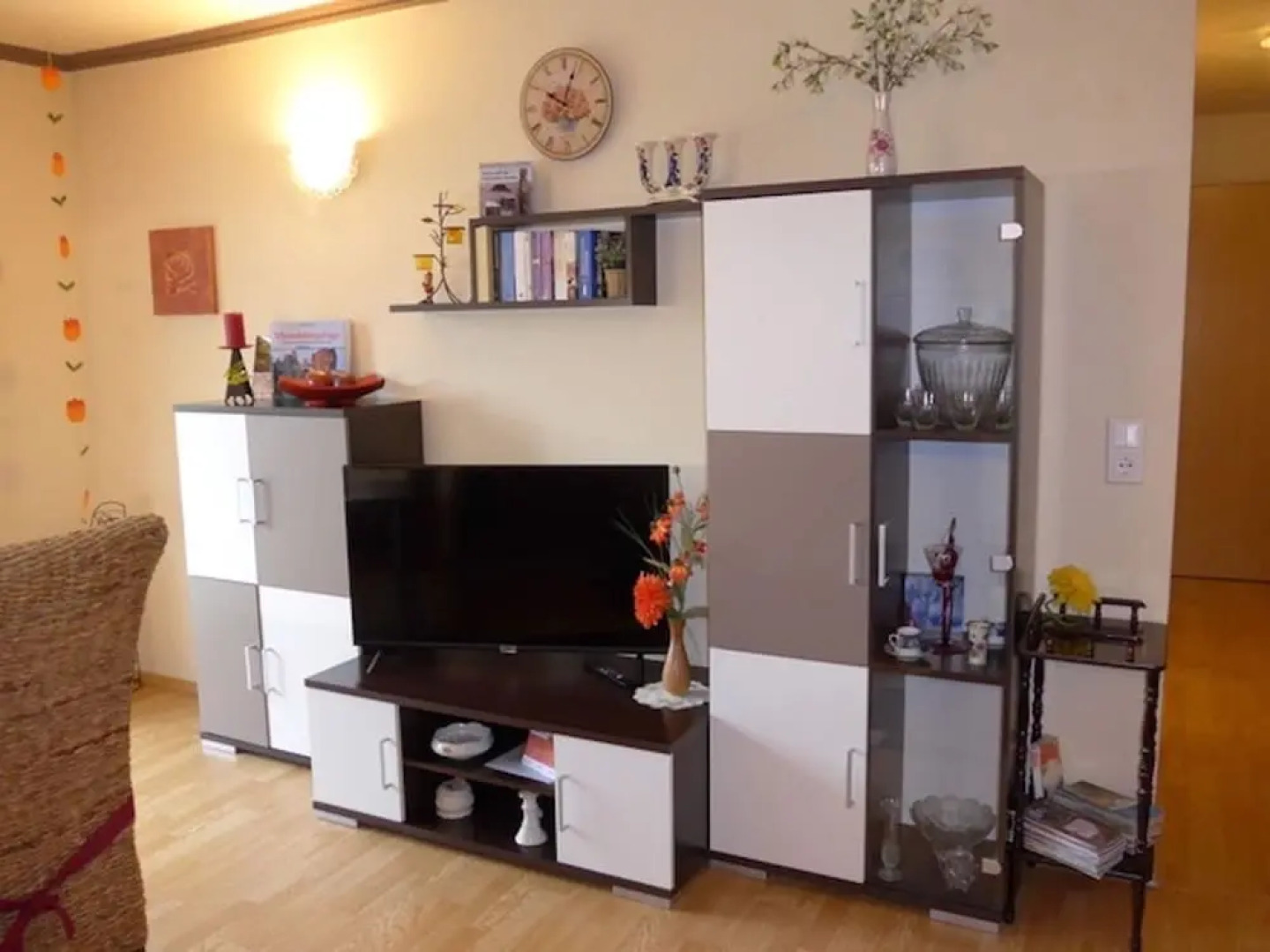 Roomy Apartment in Lichtenhain With Pond