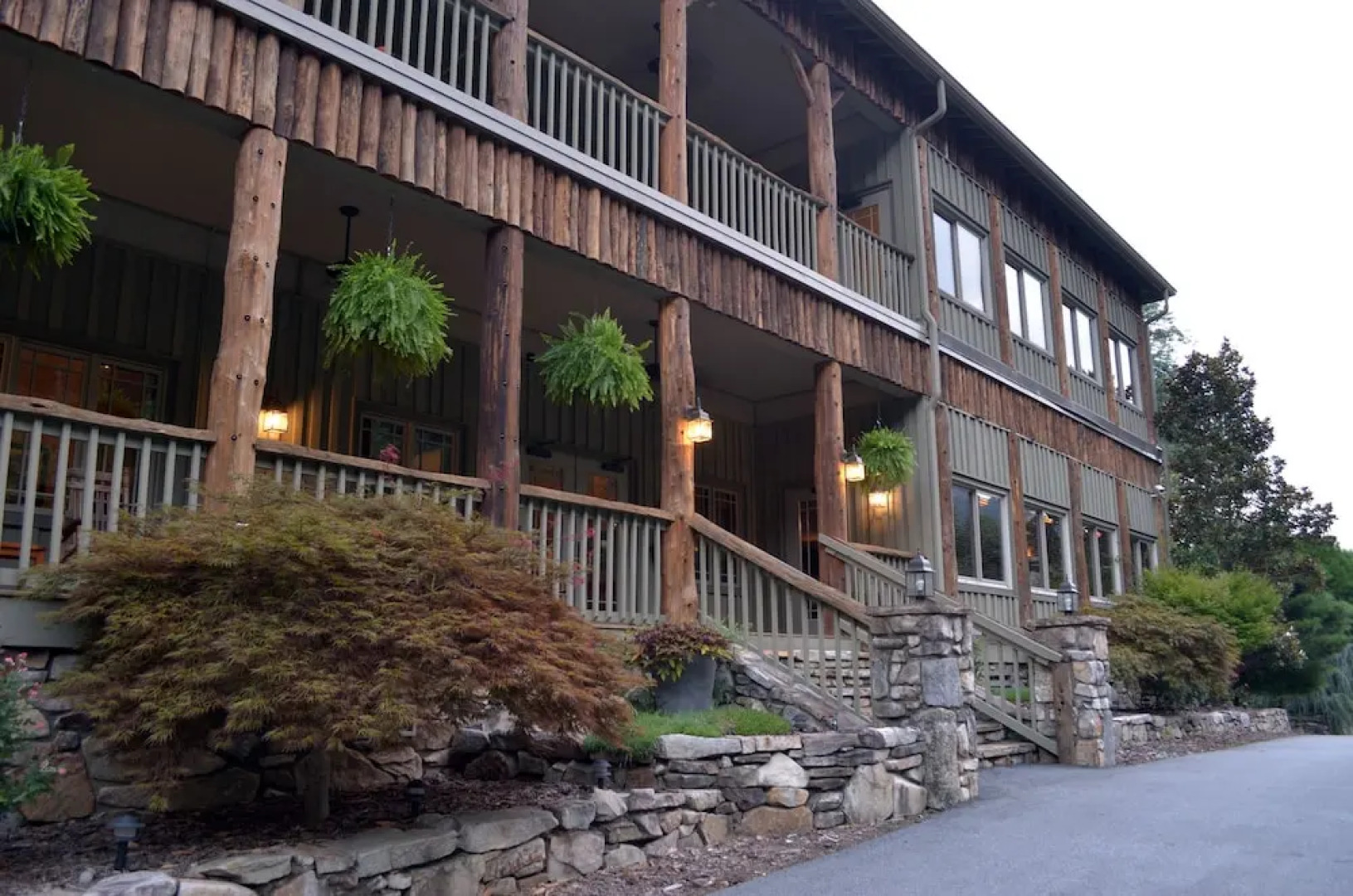 The Esmeralda Inn and Restaurant