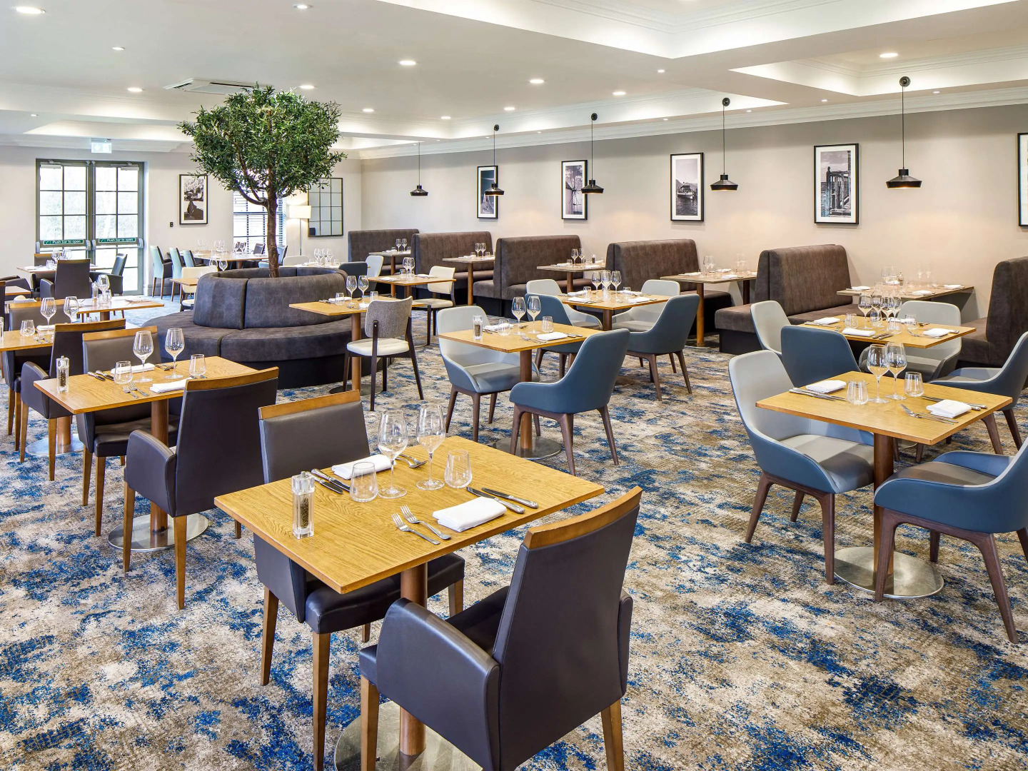 Отель The Cambridge Belfry