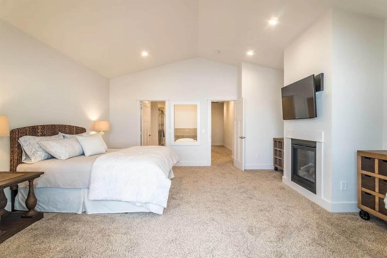 Seagate: Starboard~coos Bay~premiere Property