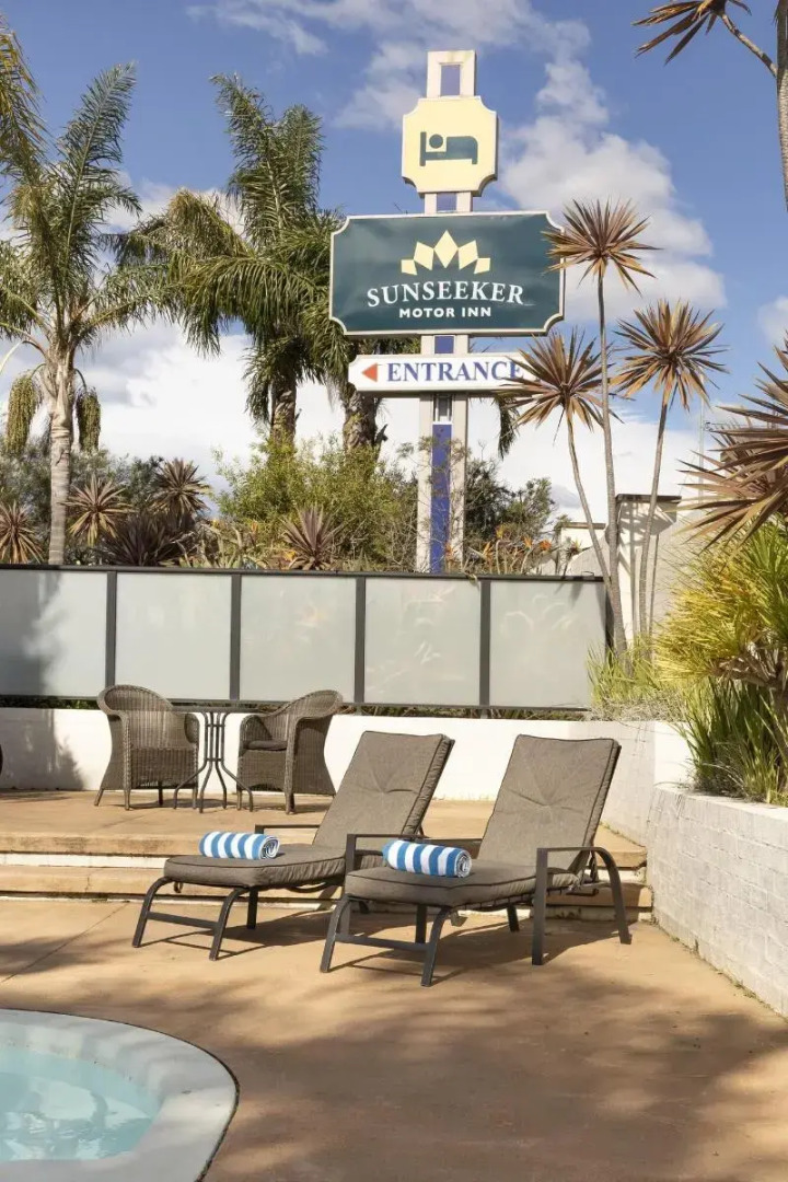 Sunseeker Motor Inn