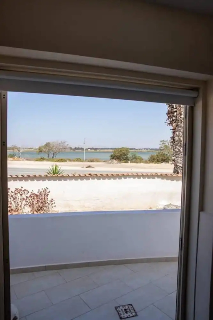 Captivating Lake & Oceanview Getaway House