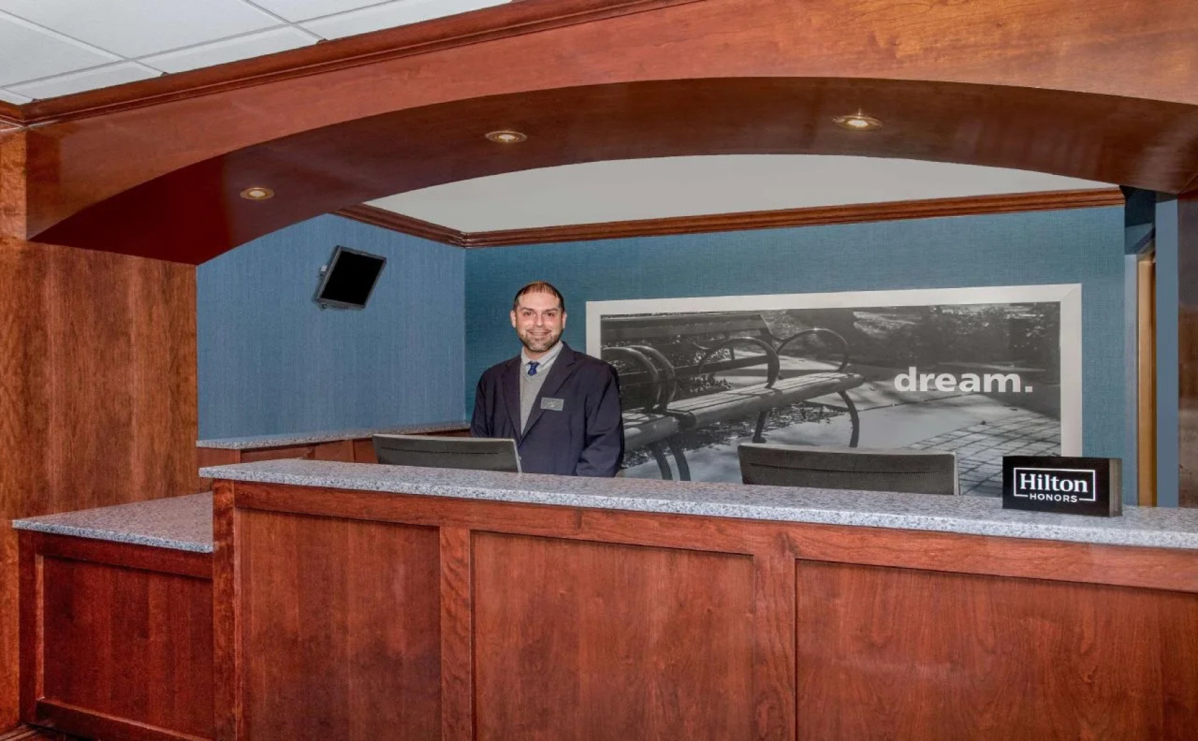 Hampton Inn Hartford/Airport