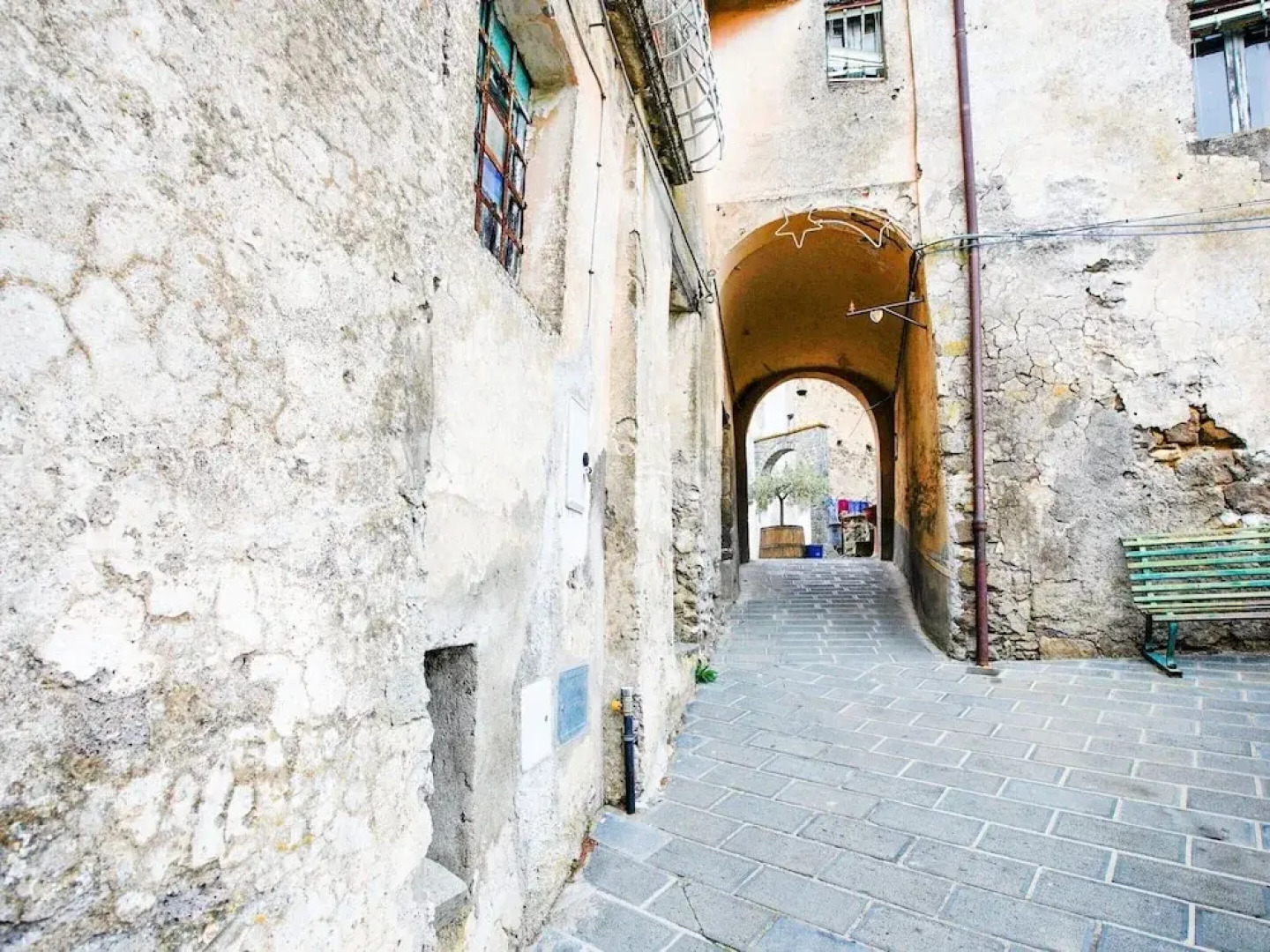 Villa in Rome With Pool & Stunning Views