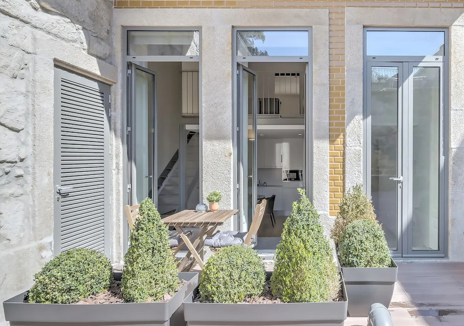 Отель UMA Santa Catarina - Pool & Fitness 