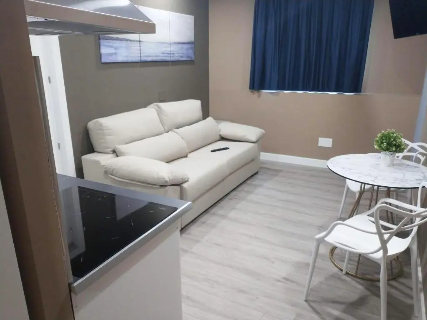 Apartamentos Hi Apartaments Santander 3000