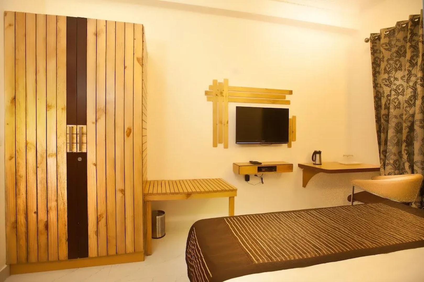 Capital O 325 Hotel Silver Star