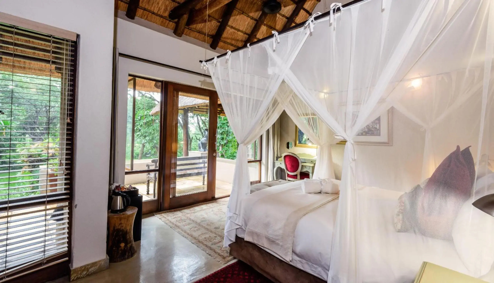 Khaya Ndlovu Safari Manor