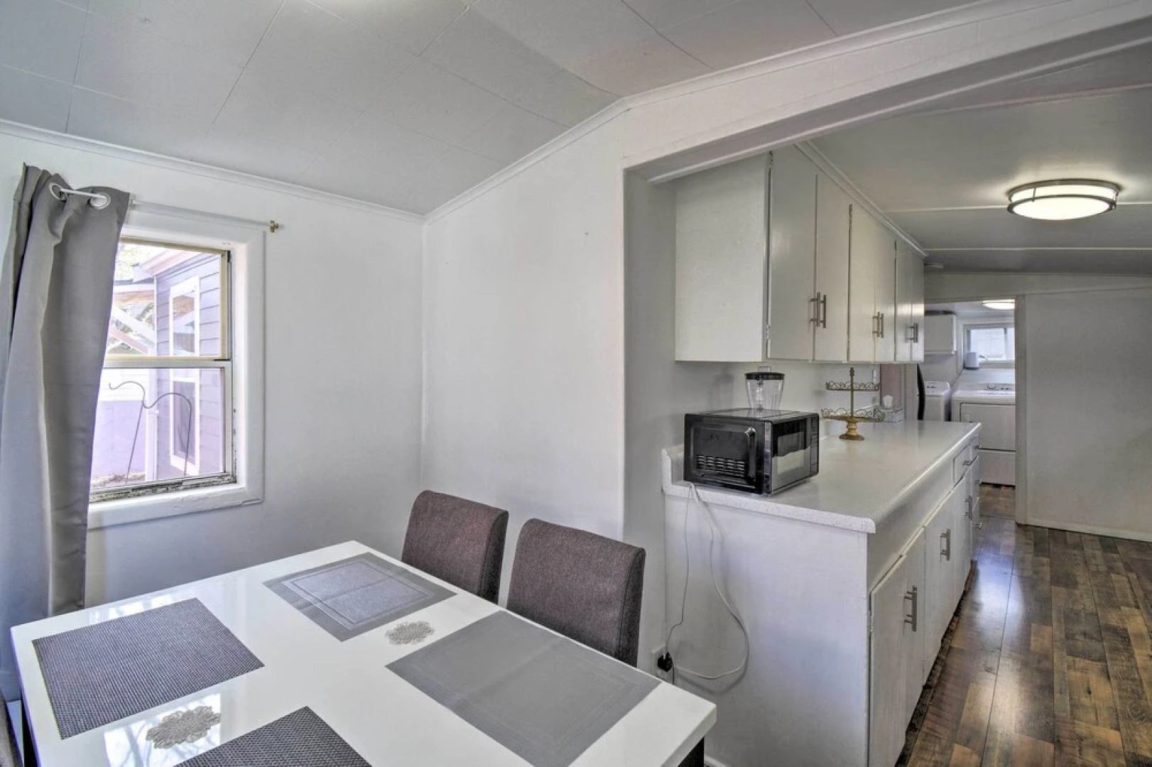 Inviting Bremerton Home Near Hiking & History