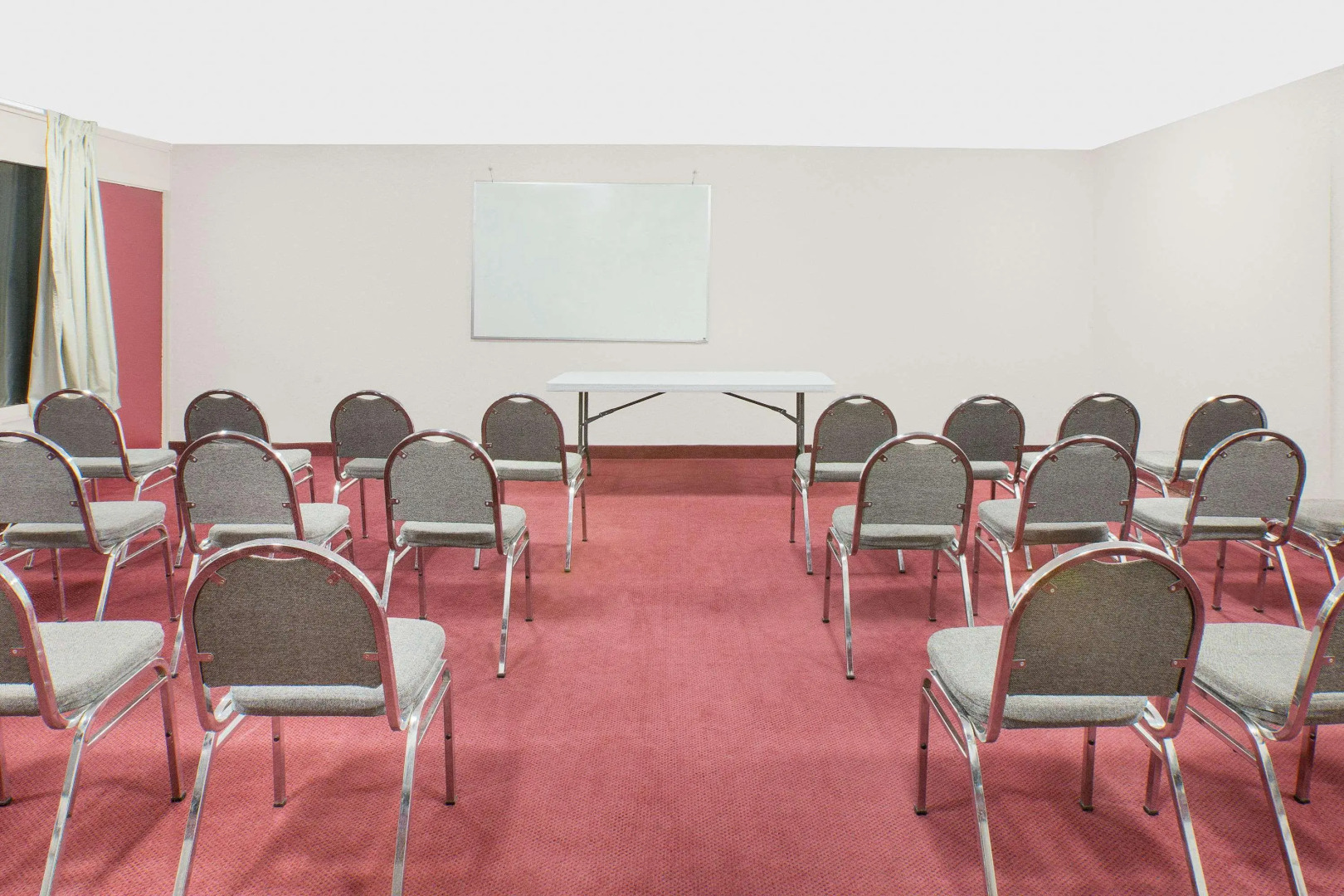 Days Inn by Wyndham Benton