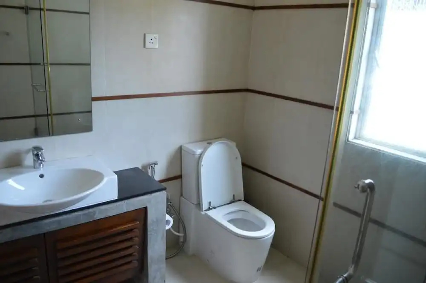 Star Class Comfort In Capital City