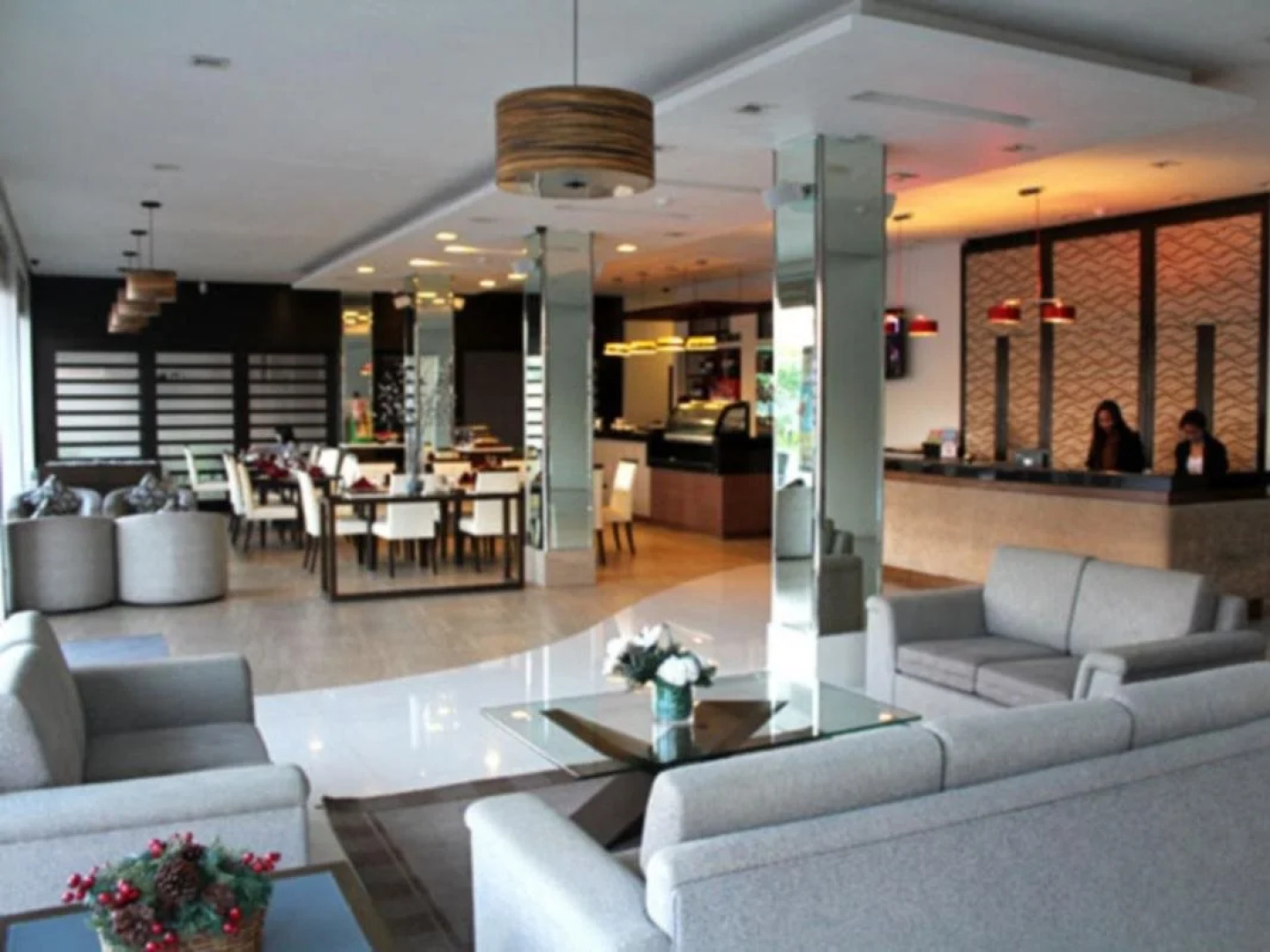 Casablanca Suites Near Airport