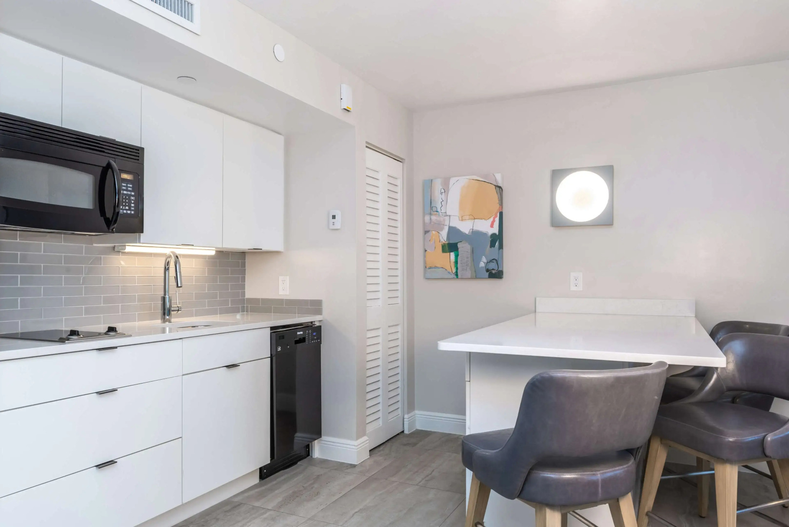 DiamondHead Beach Resort