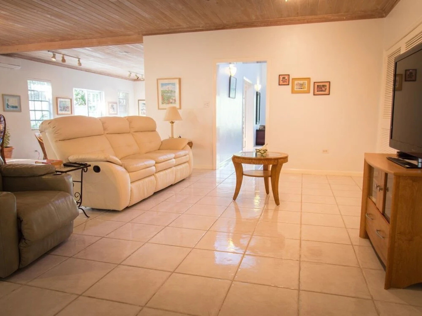 Dunn's House Harbour Island House With Pool