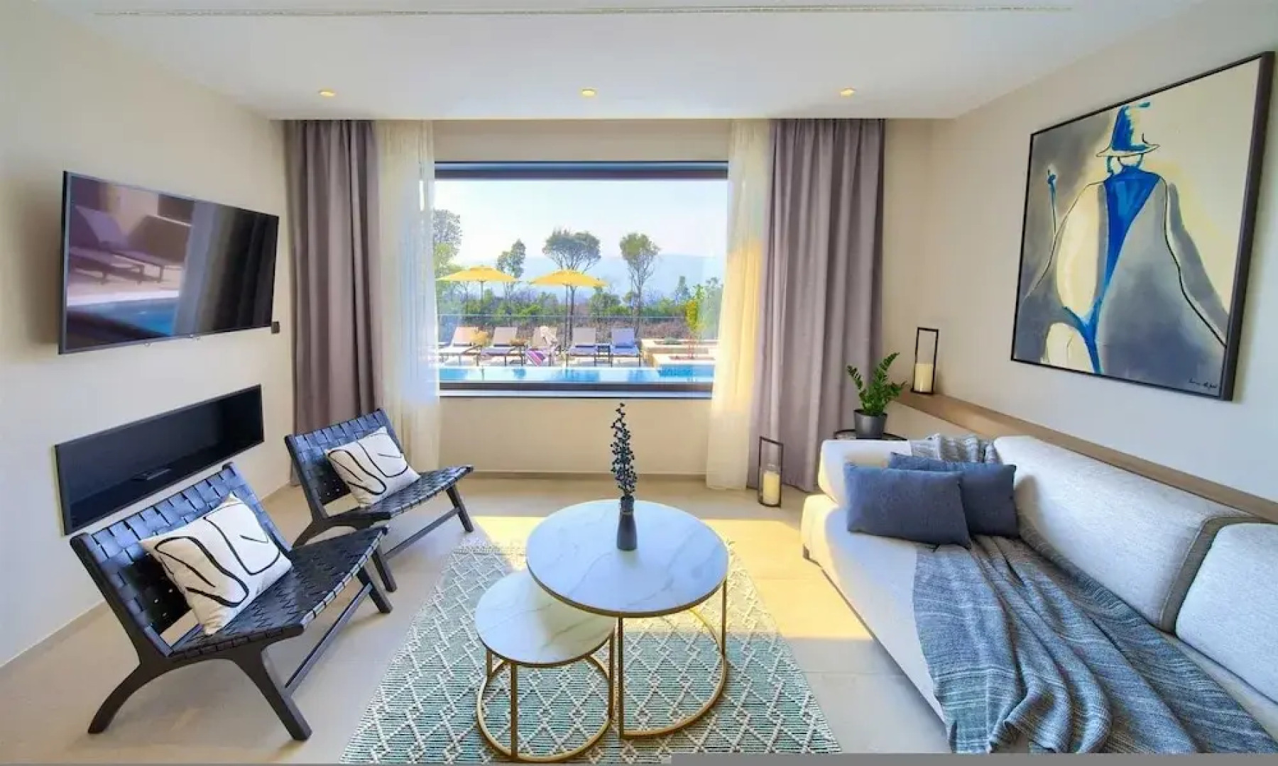 Villa Lord With Heated Pool Jacuzzi and Sauna