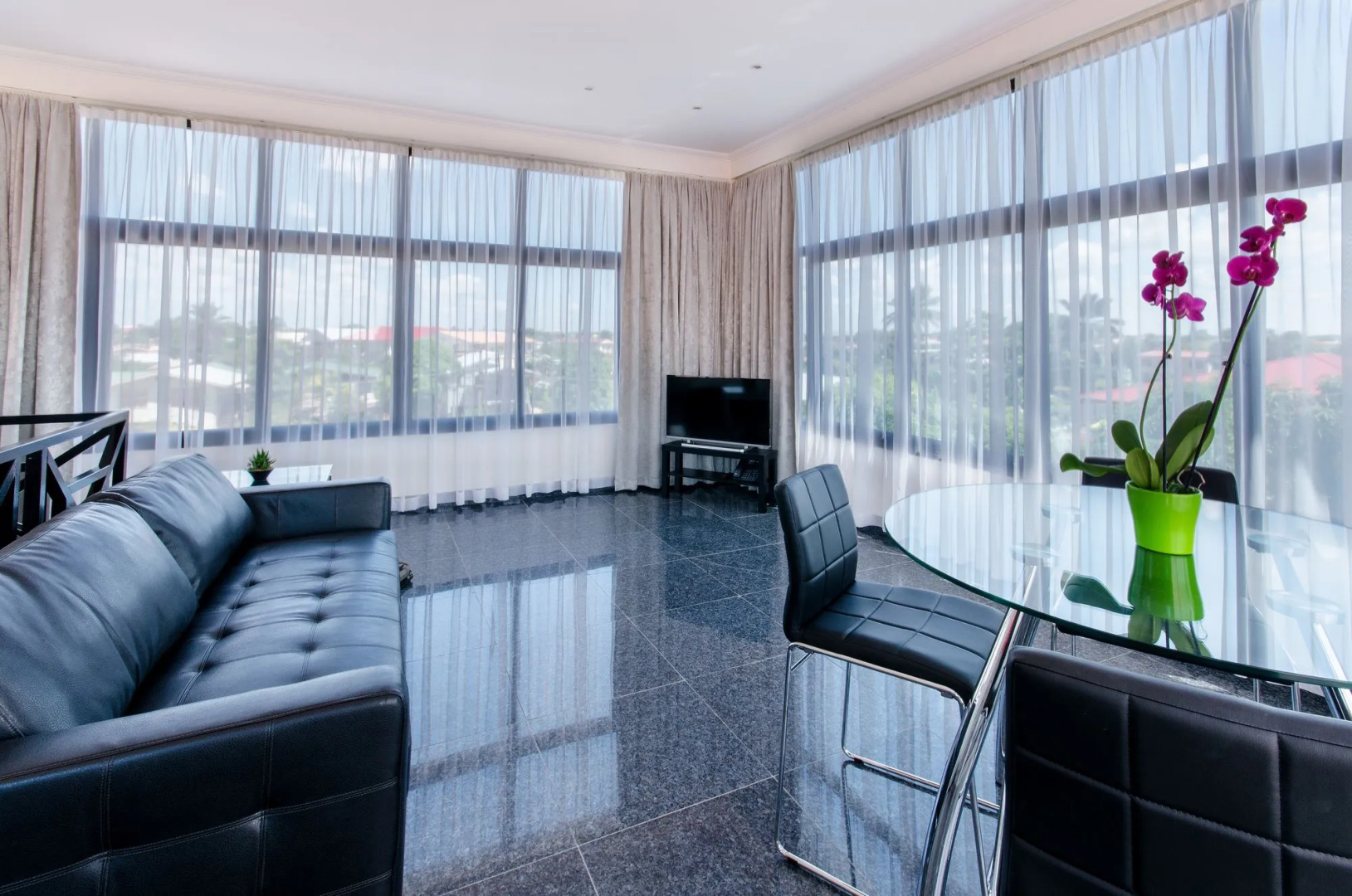 Hotel Babylon
