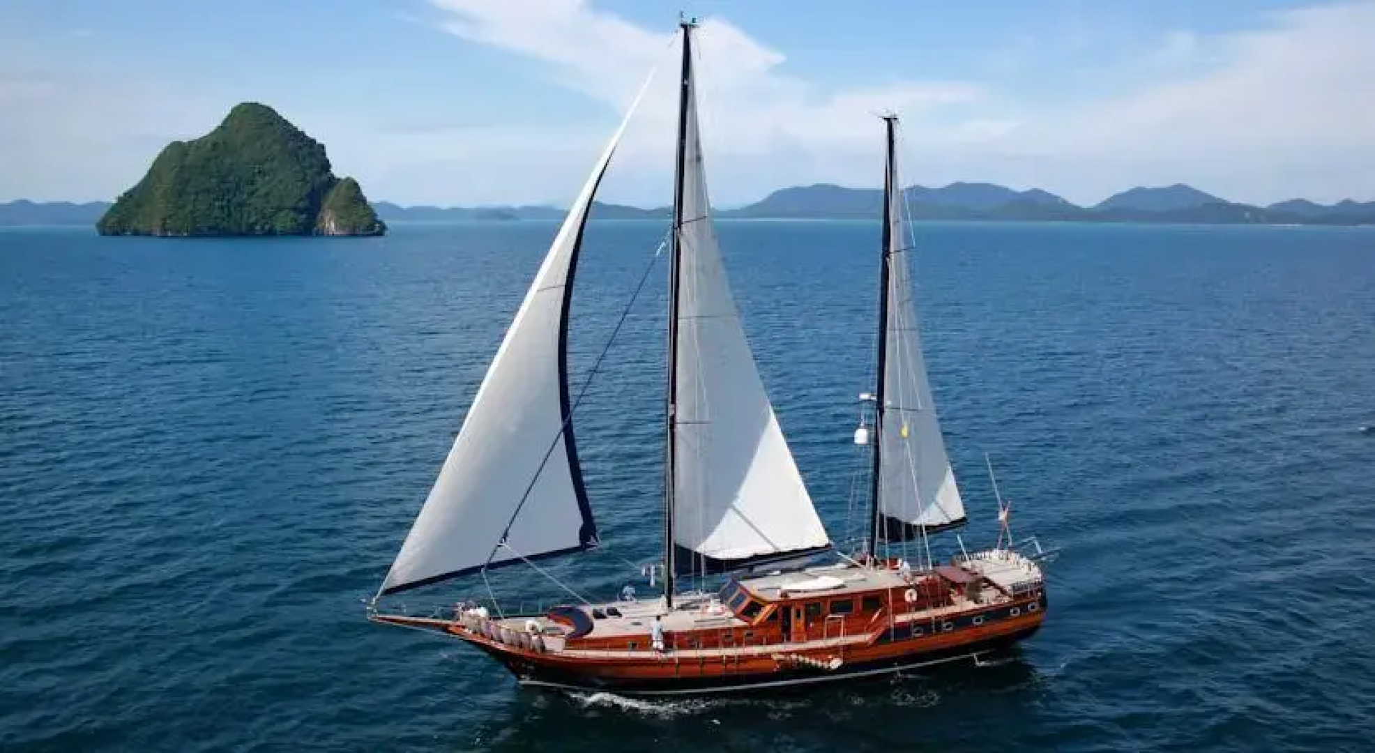 Sailing Yacht CC2415