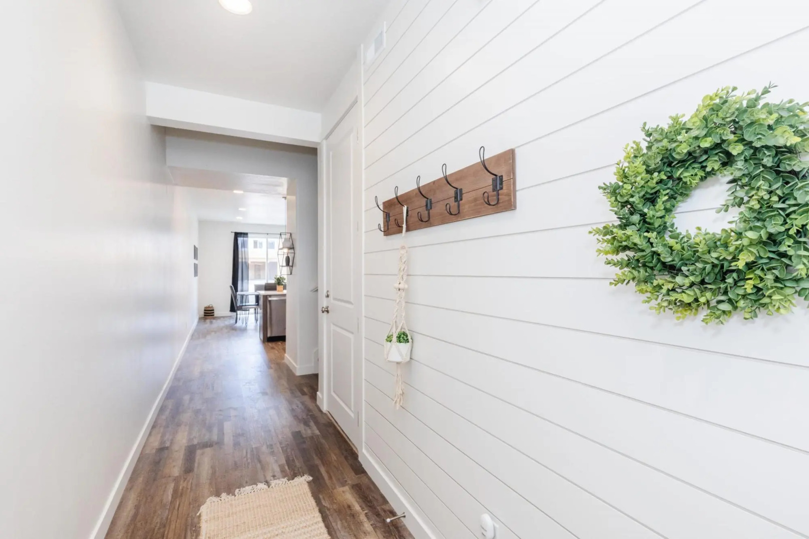 Family Friendly / Ping Pong / Trailer Parking / EV