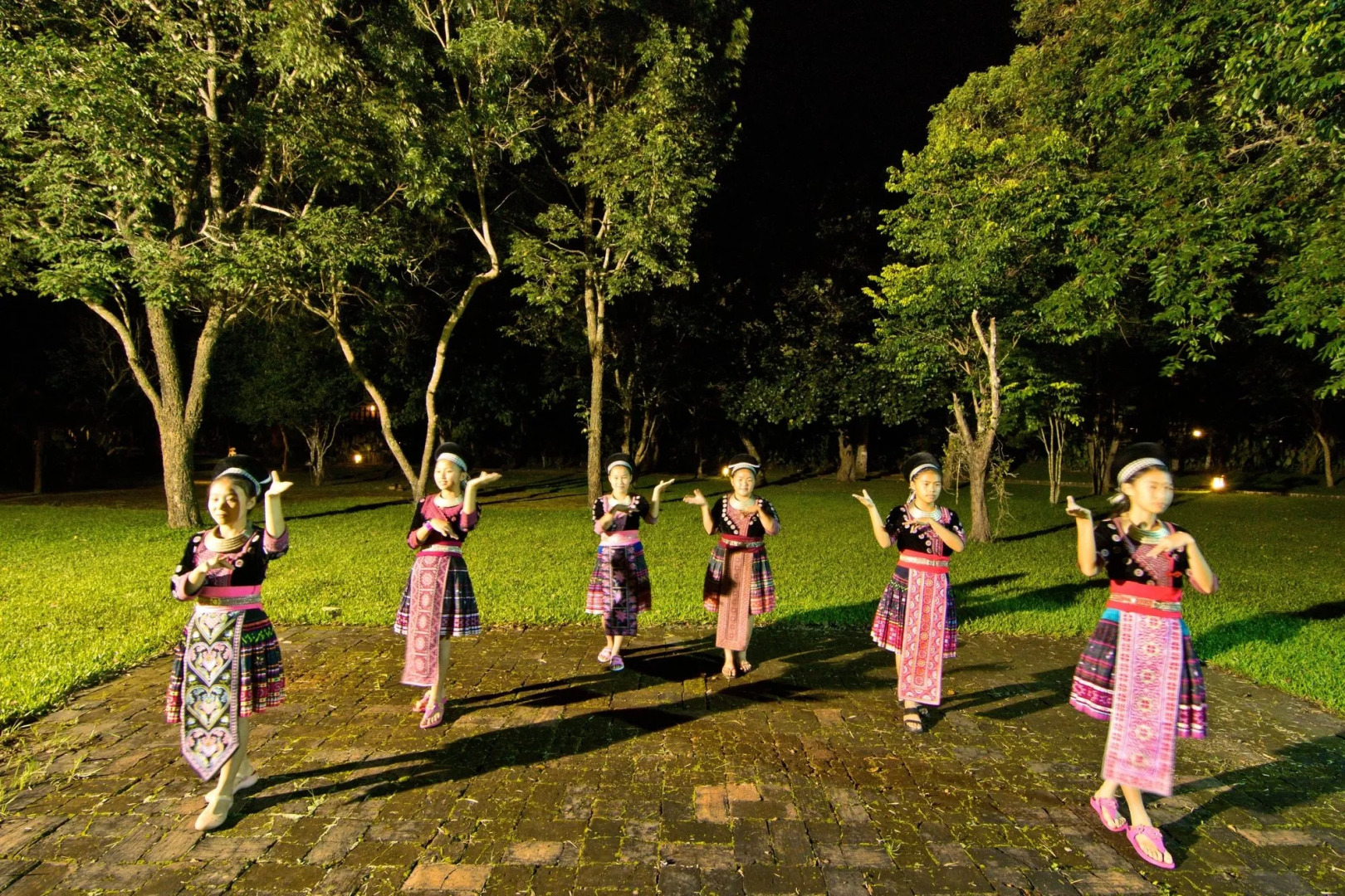 Hmong Hilltribe Lodge