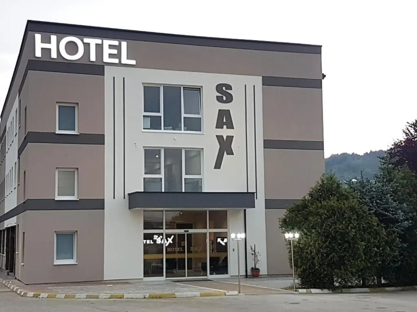 Hotel SAX Gračanica