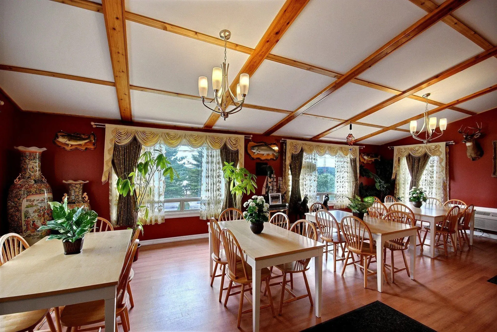 Knights Inn Huntsville, ON