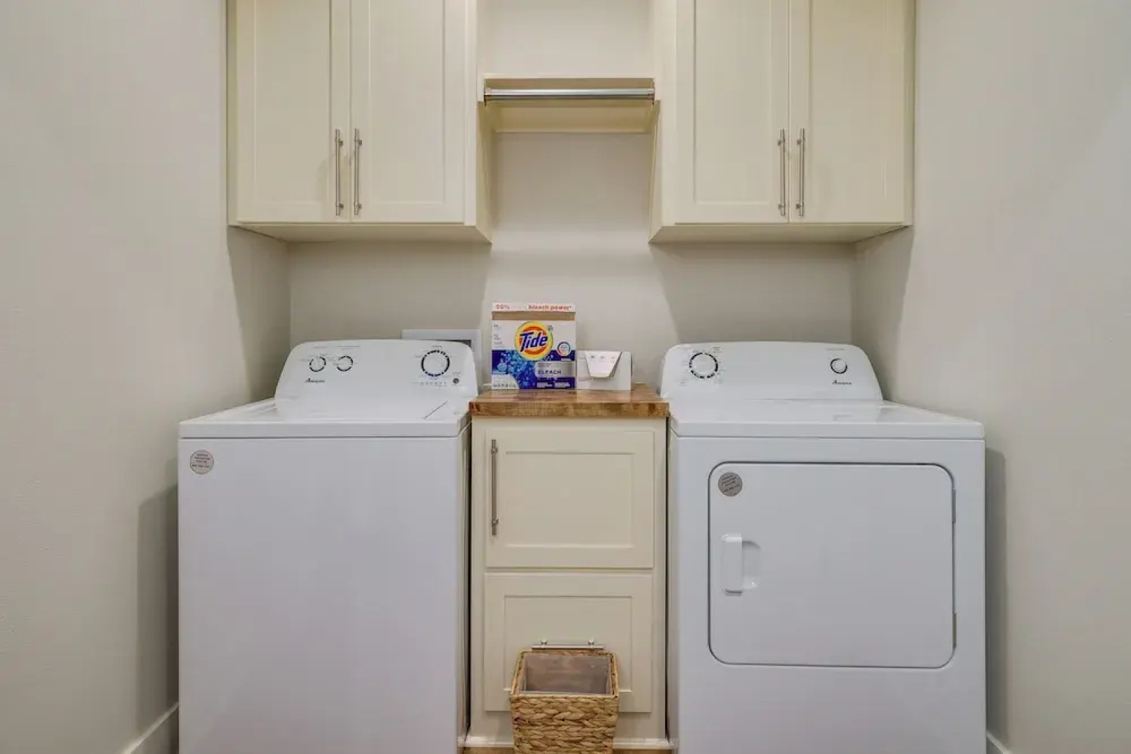 Upscale Texarkana Townhome, Walk to Downtown!