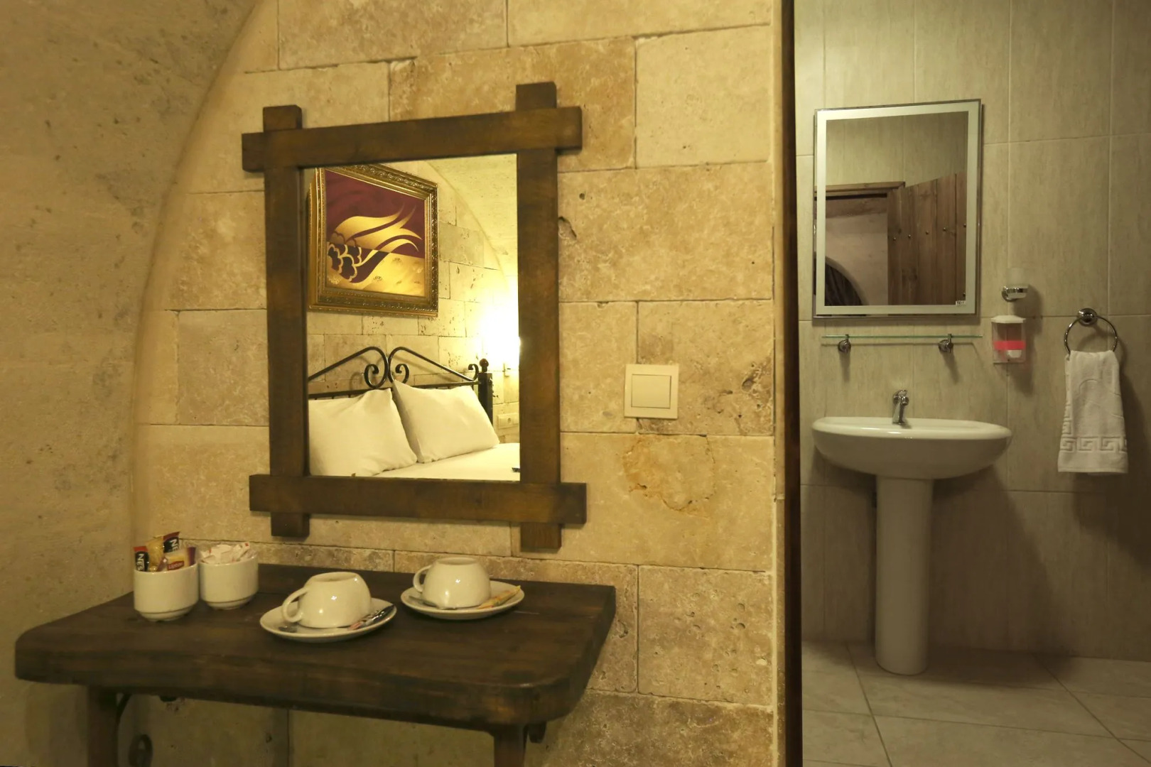 Nomads Cave Hotel & Rooftop