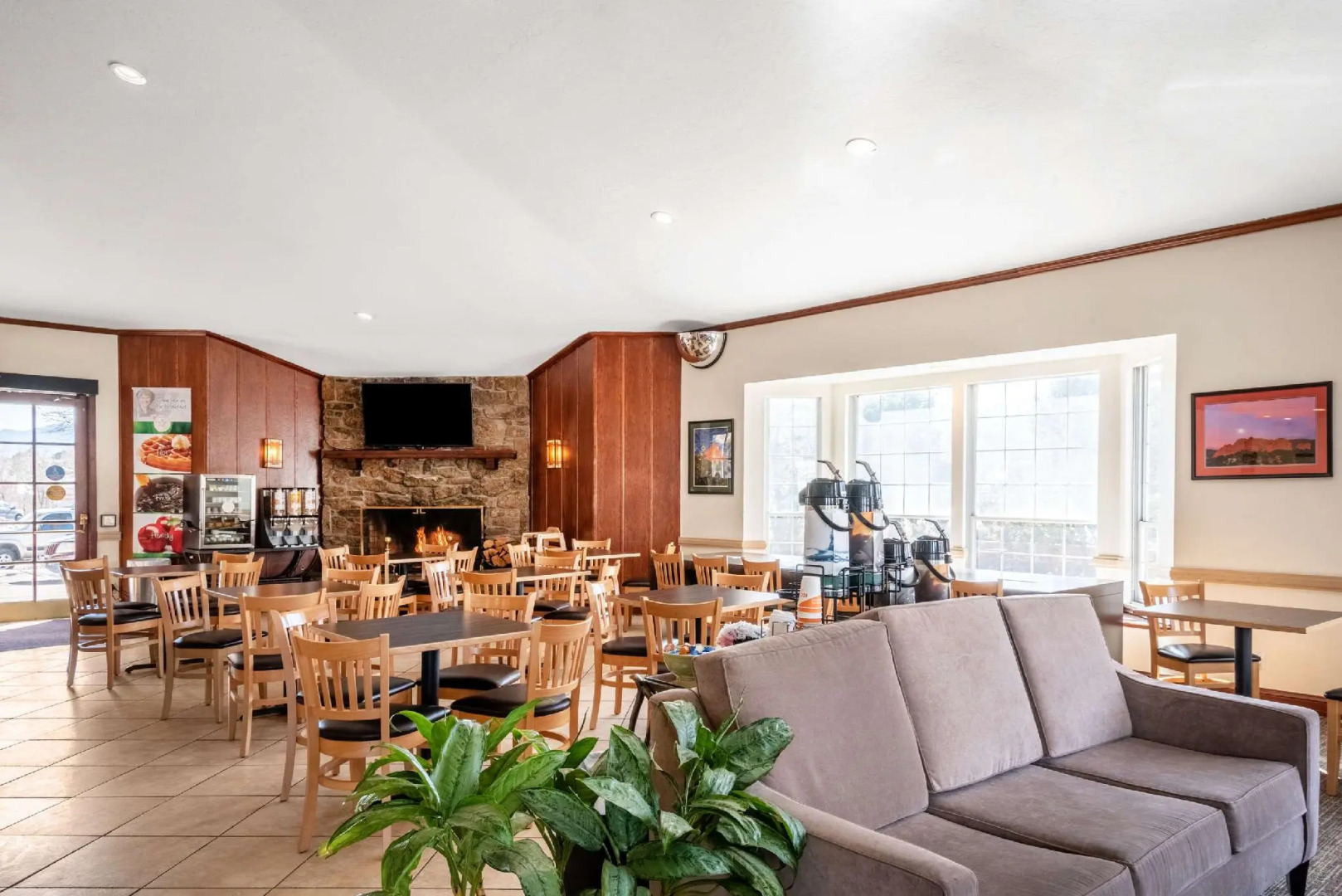 Quality Inn and Suites Garden of the Gods