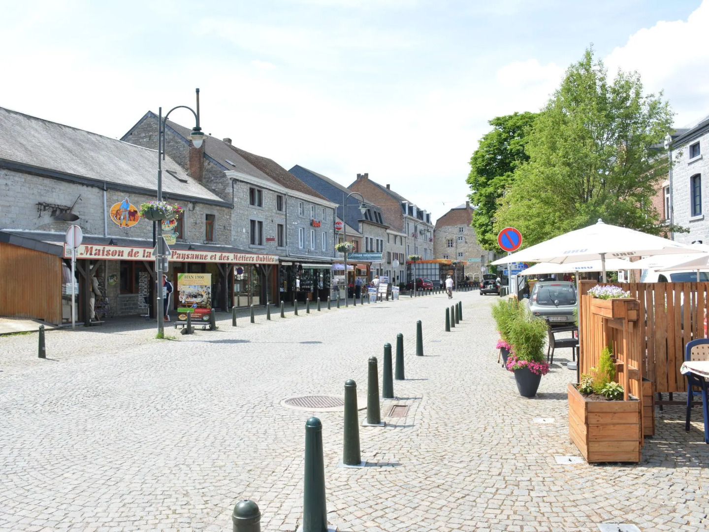 Stylish Holiday Home in Han-sur-lesse With Terrace