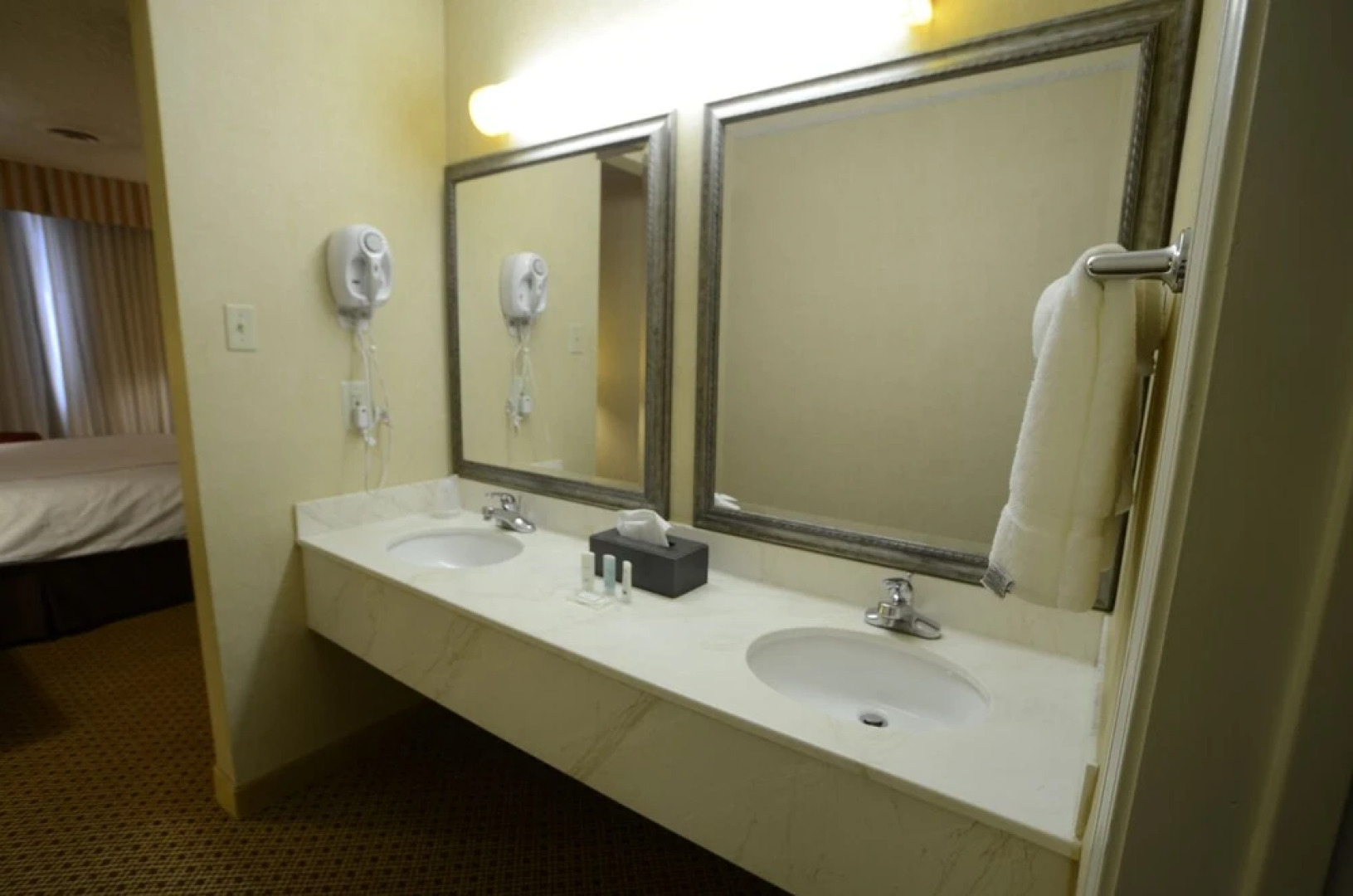 Holiday Inn Park Plaza