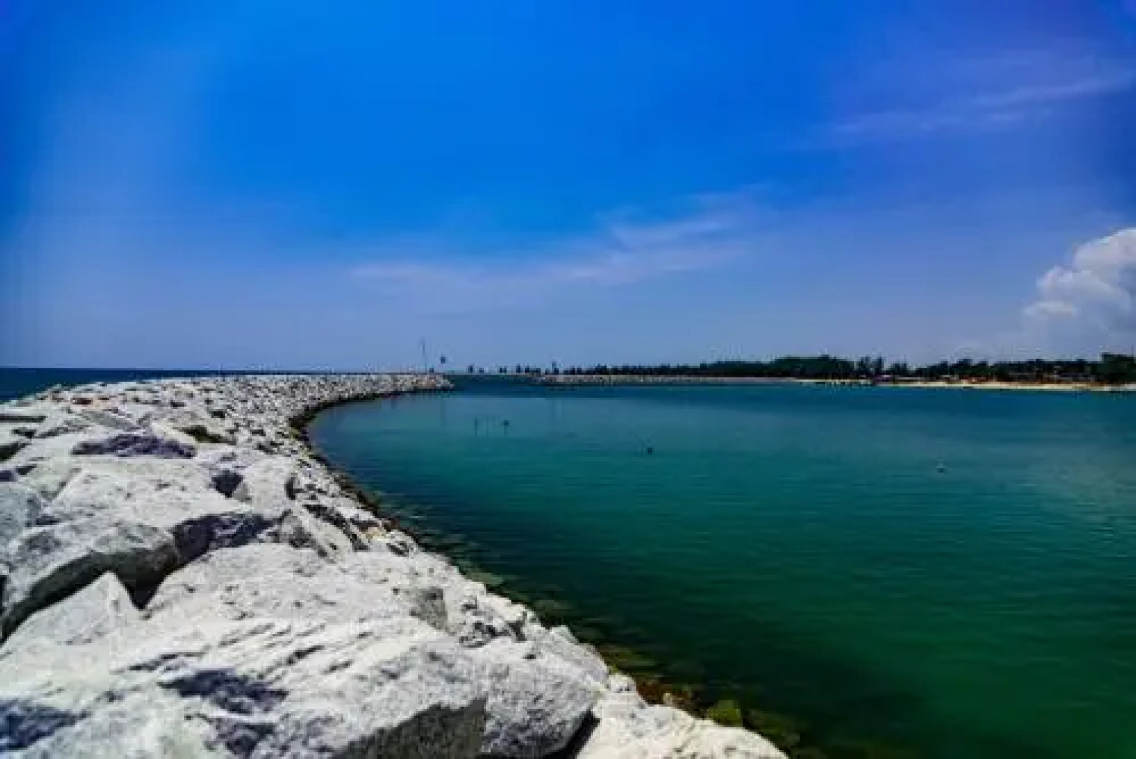 Beachland Guesthouse