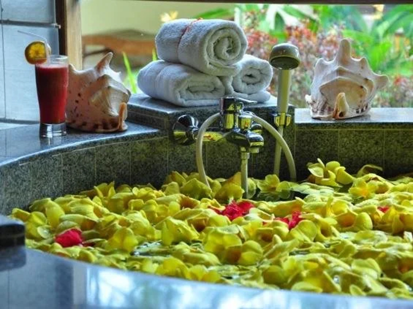 Raffles Holiday Hotel