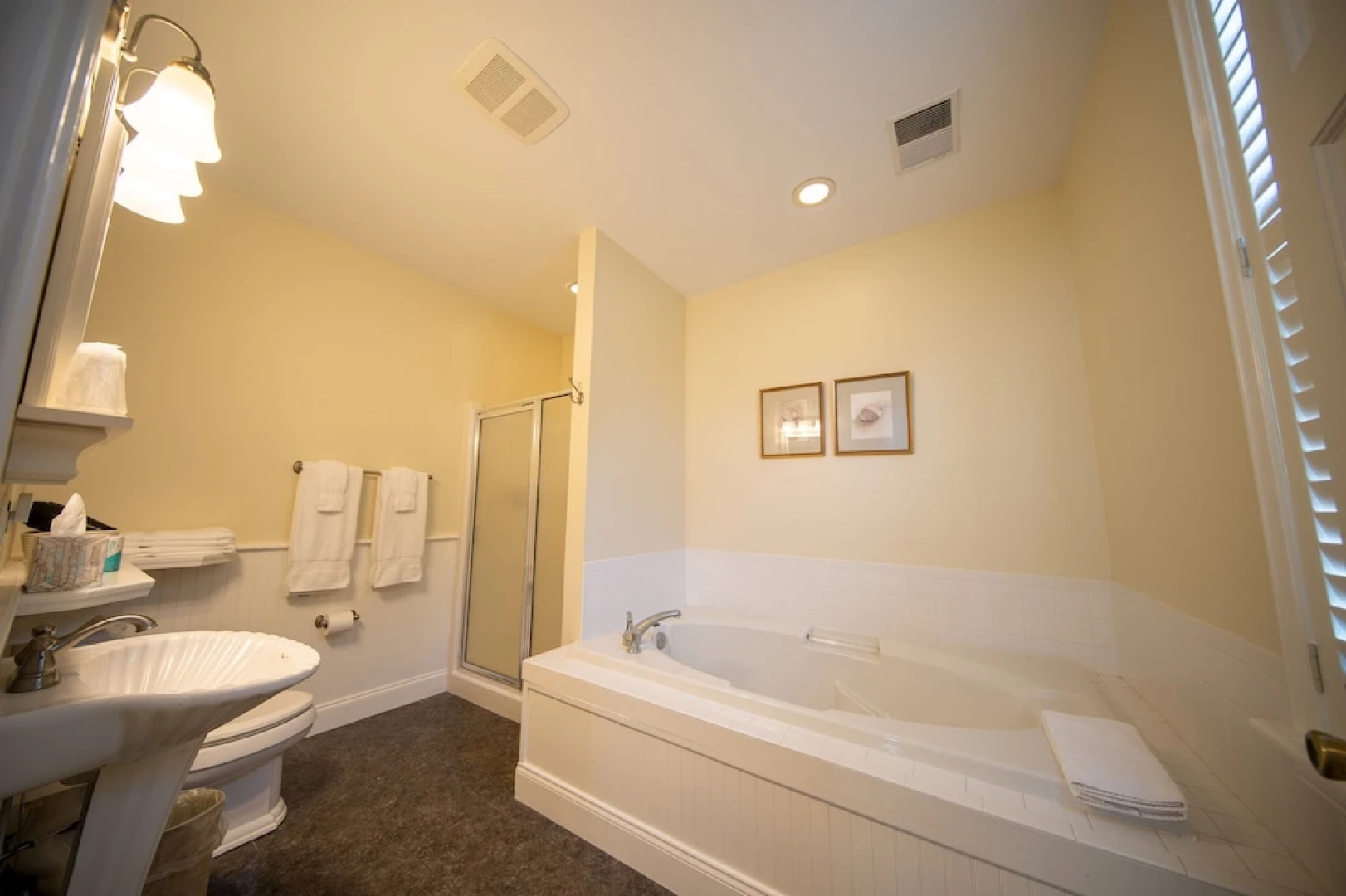 The Edenton Collection-The Granville Queen Inn