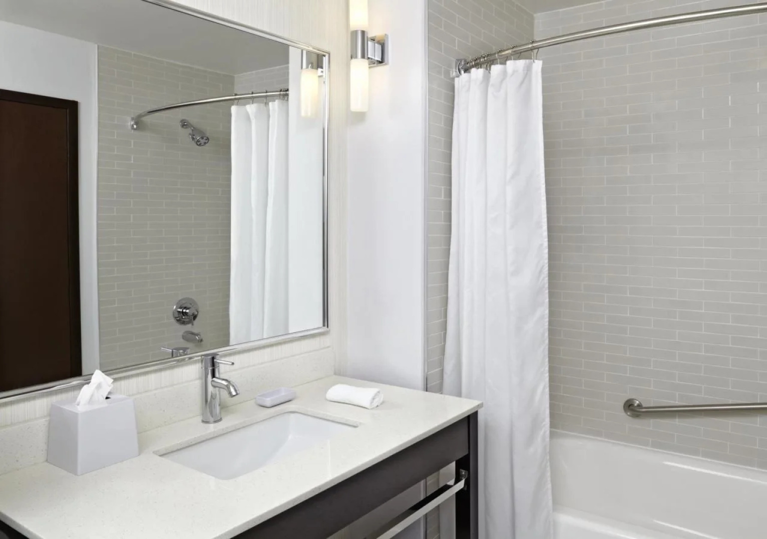 Four Points By Sheraton Edmonton Gateway