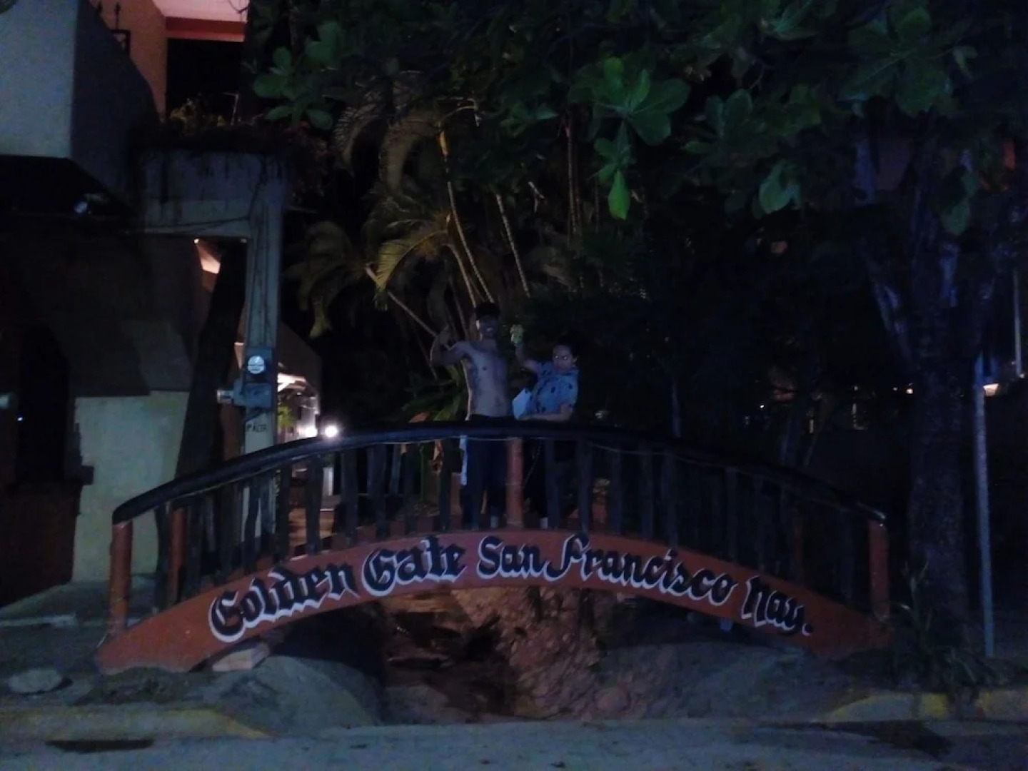 Shaka Surf House - Hostel