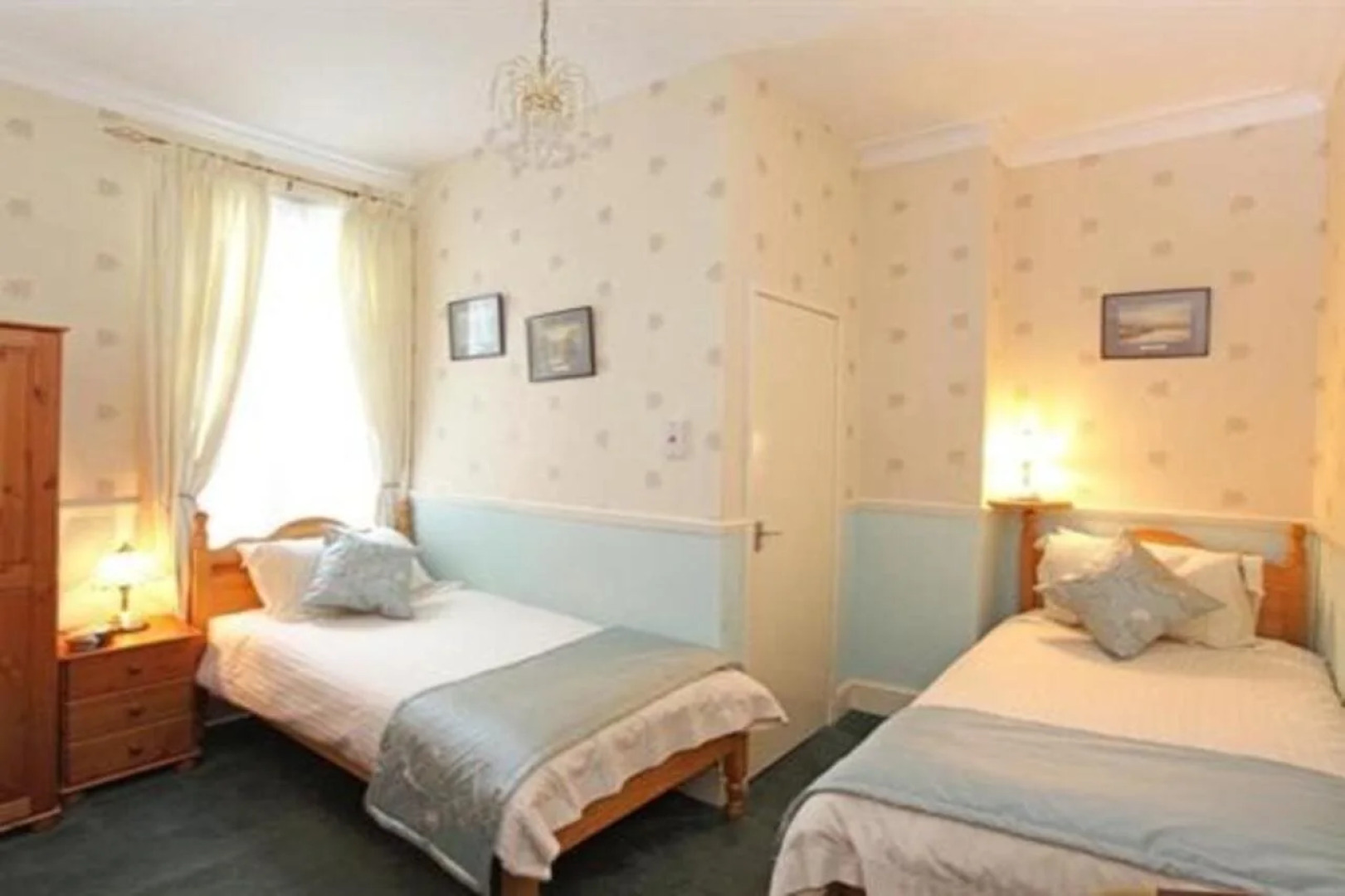 Diadem Hotel - Formerly The Shrewsbury Guest House