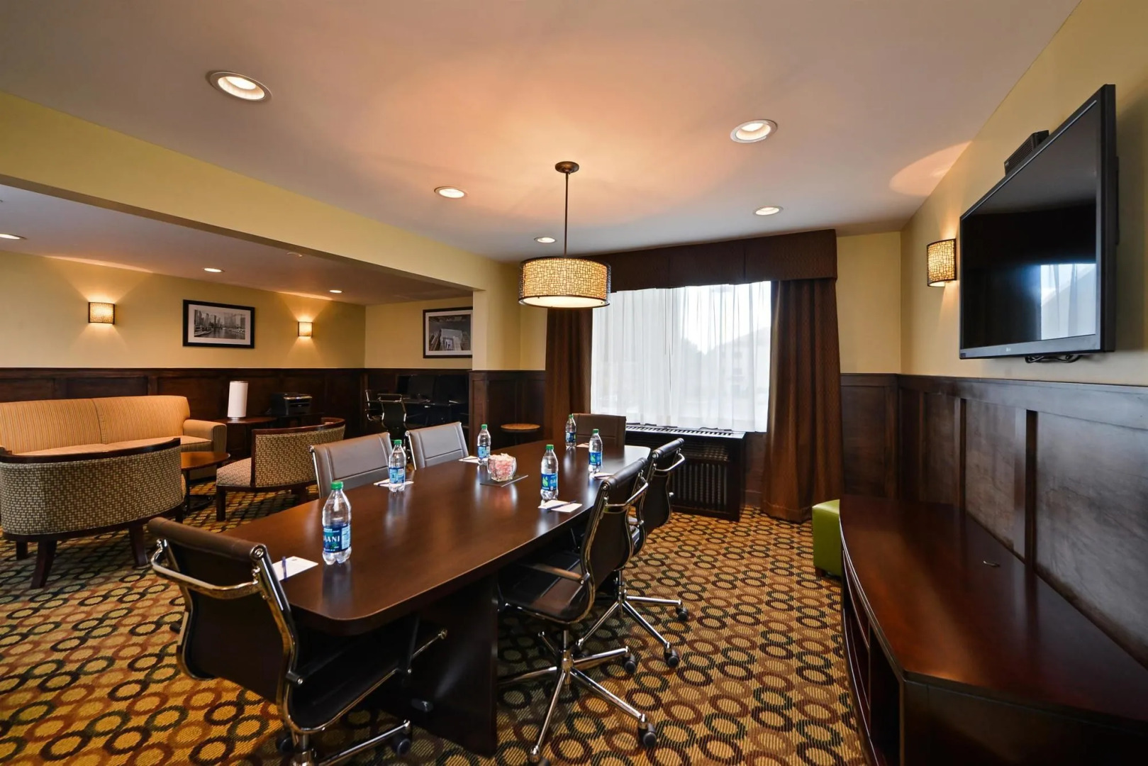 Best Western Plus Glenview Chicagoland Inn & Suites