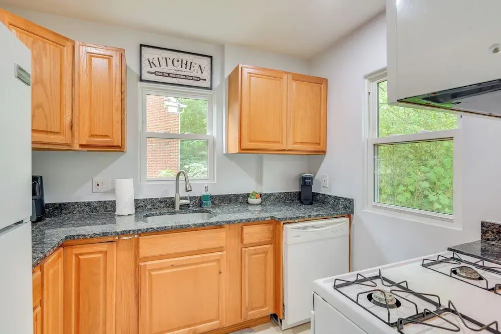 Takoma Park Apartment: Trail Access, 8 Mi to DC!