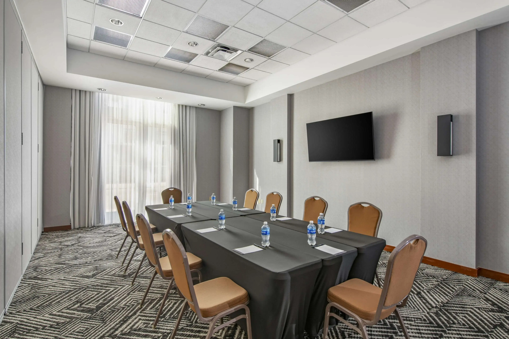 Hyatt Place Riverside Downtown