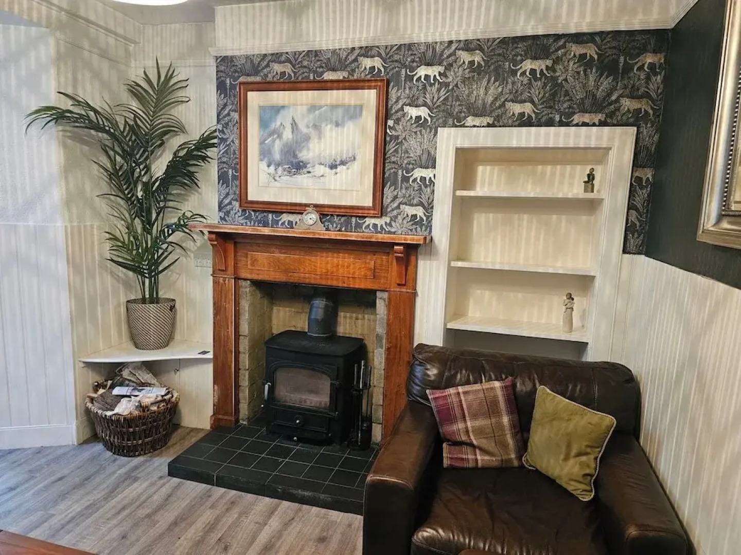 3-bed Cottage With Garden in Kirriemuir Centre