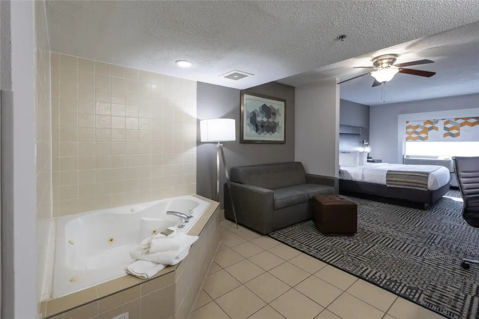 Country Inn & Suites by Radisson, Lake Norman Huntersville, NC