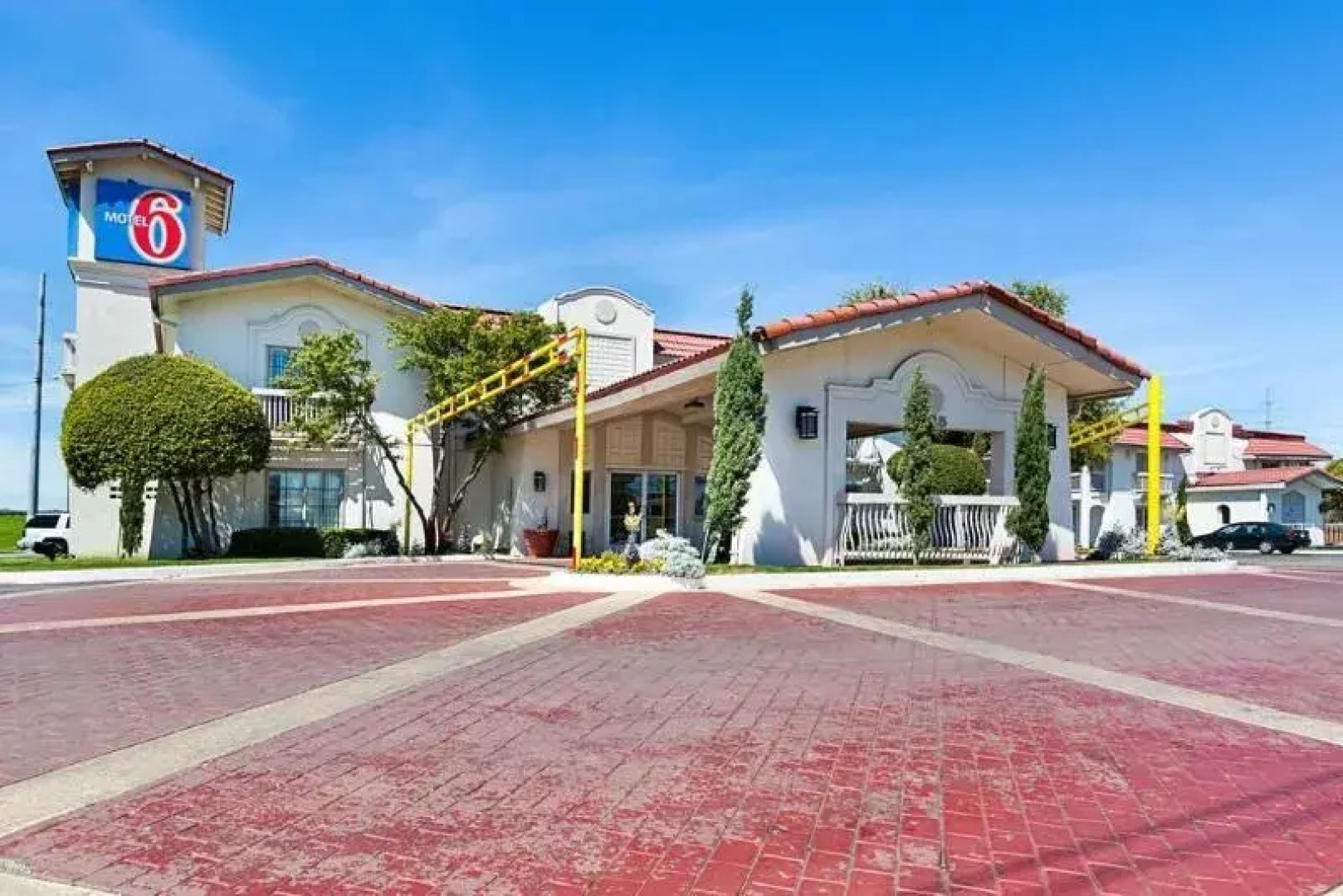 Motel 6 North Kirkland