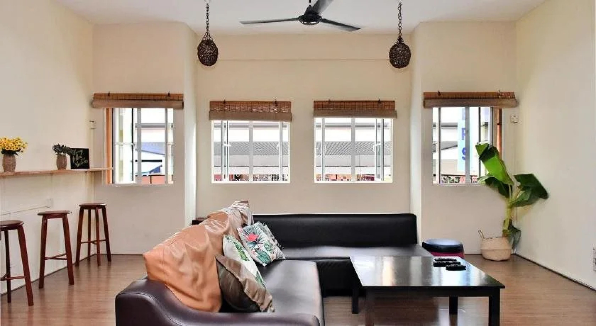 Harbourside Backpackers - Hostel