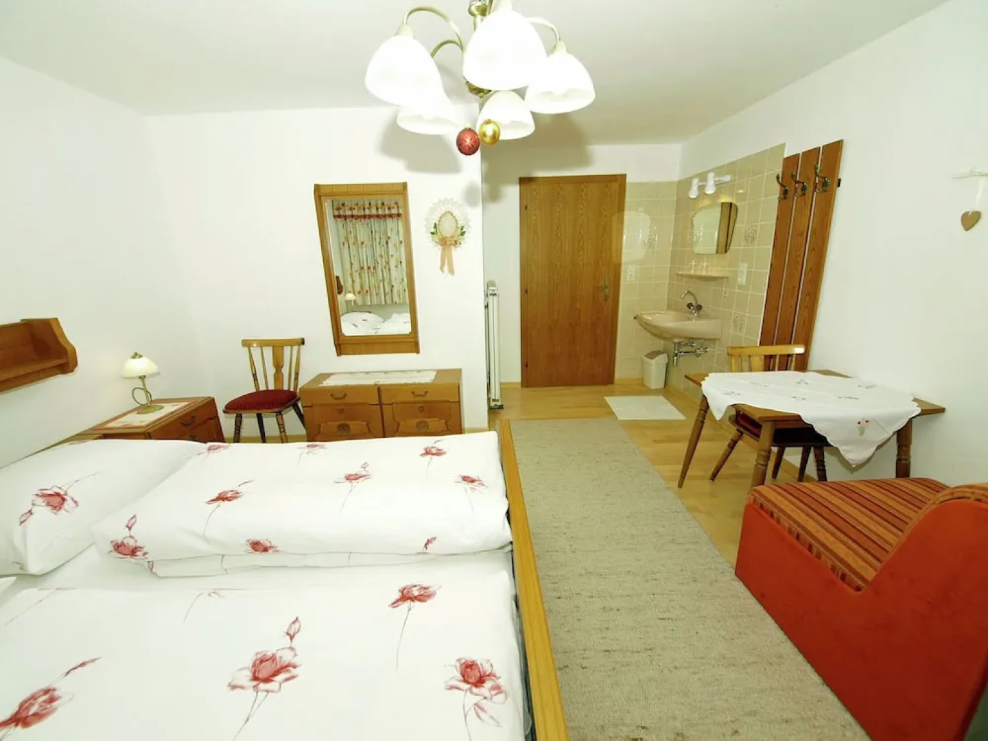 Lovely Apartment on Working Farm in Strass im Zillertal