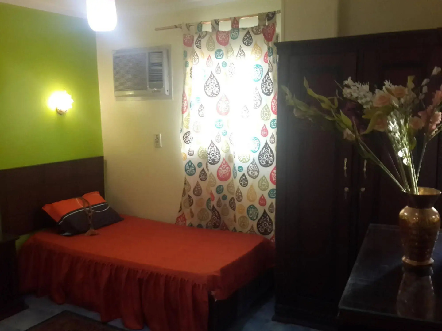 Pyramids Plateau Inn