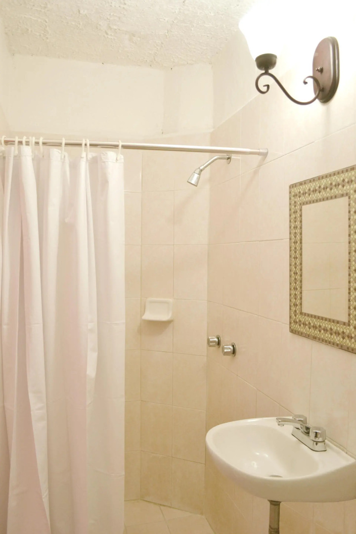 Hotel Posada de Roger - Near Los Muertos Beach