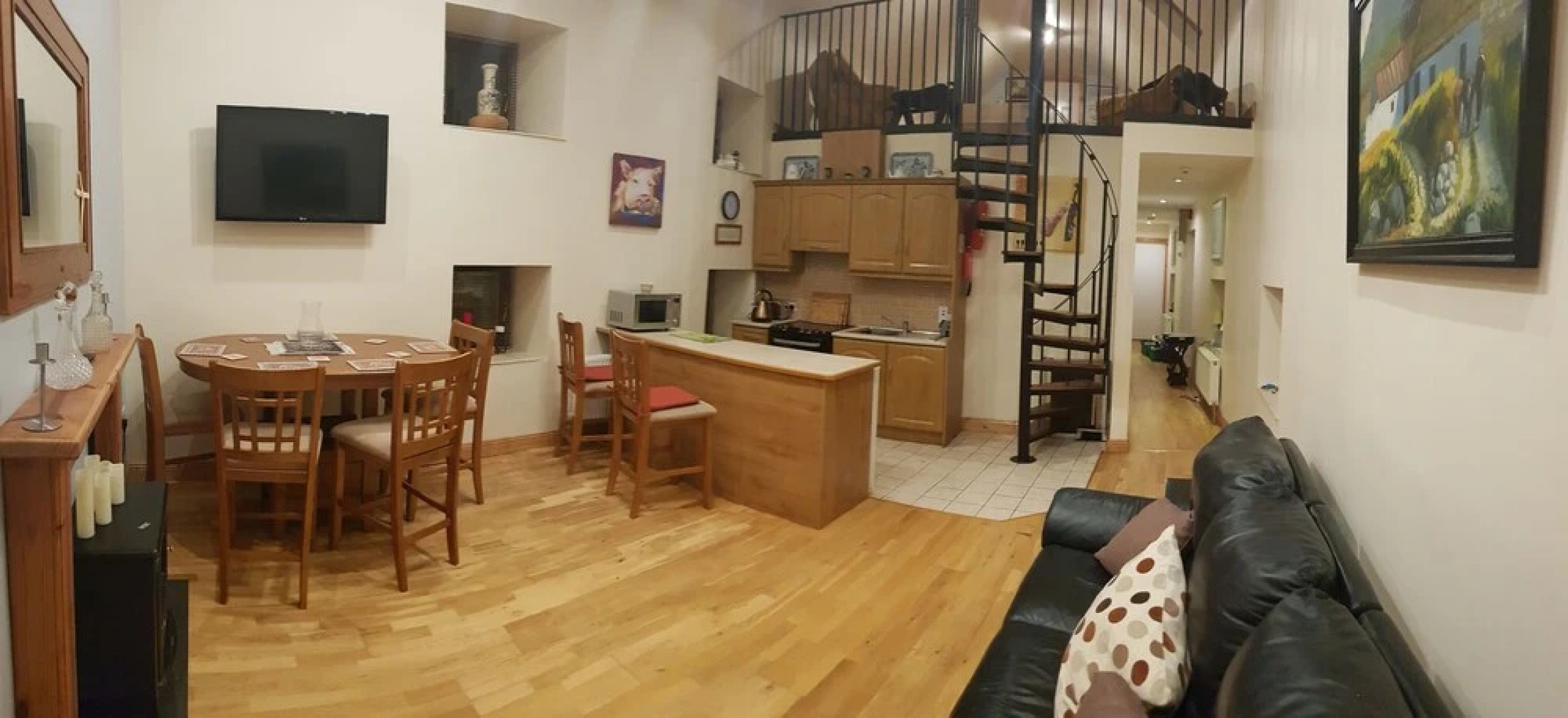 Apartment Sleeps 7 With Mezzanine